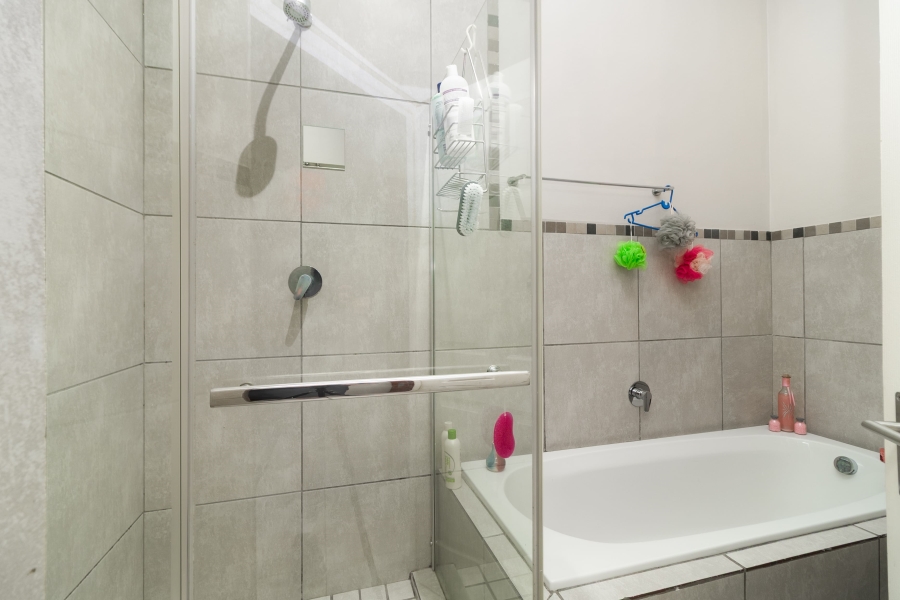 3 Bedroom Property for Sale in Protea Heights Western Cape